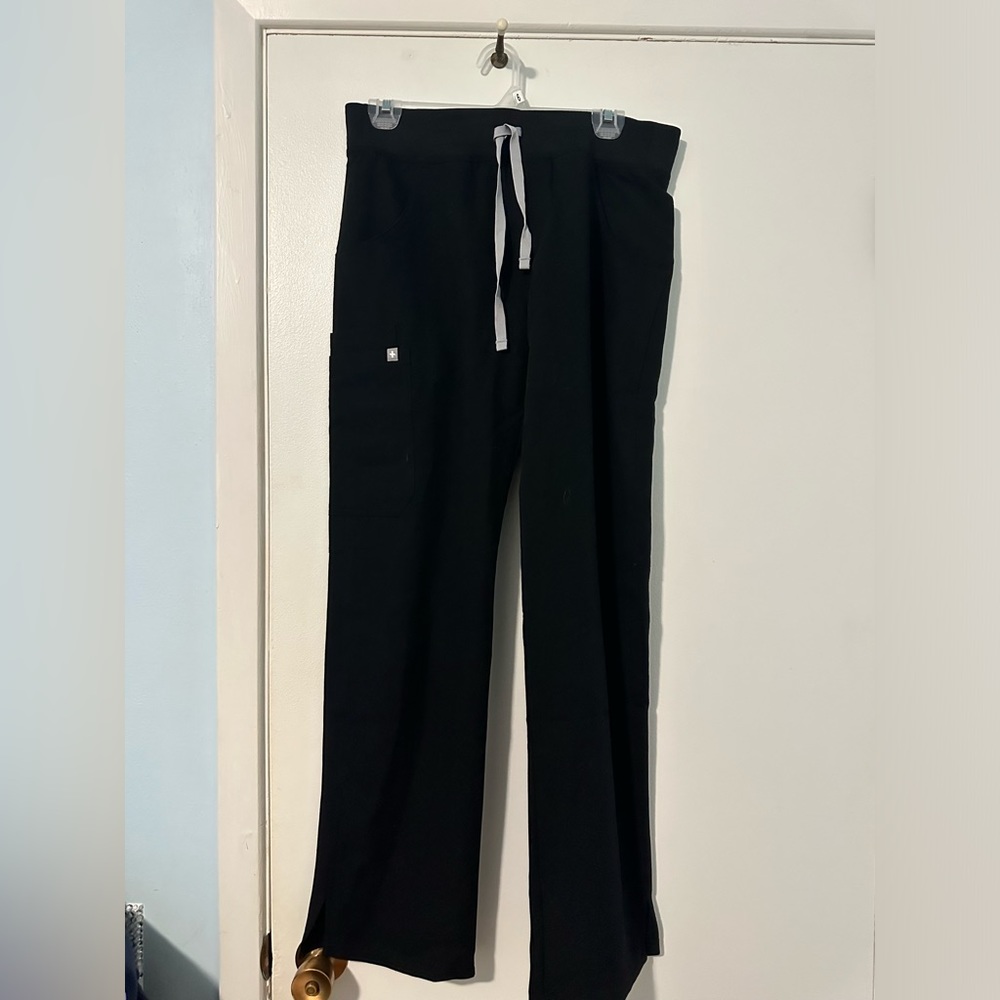 Figs Kade Cargo Scrub Pants